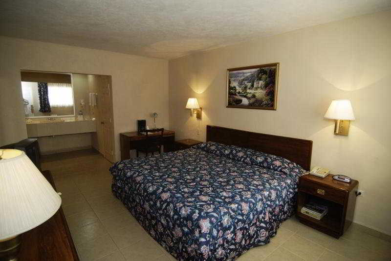Hotel El Camino Inn & Suites Reynosa Buitenkant foto