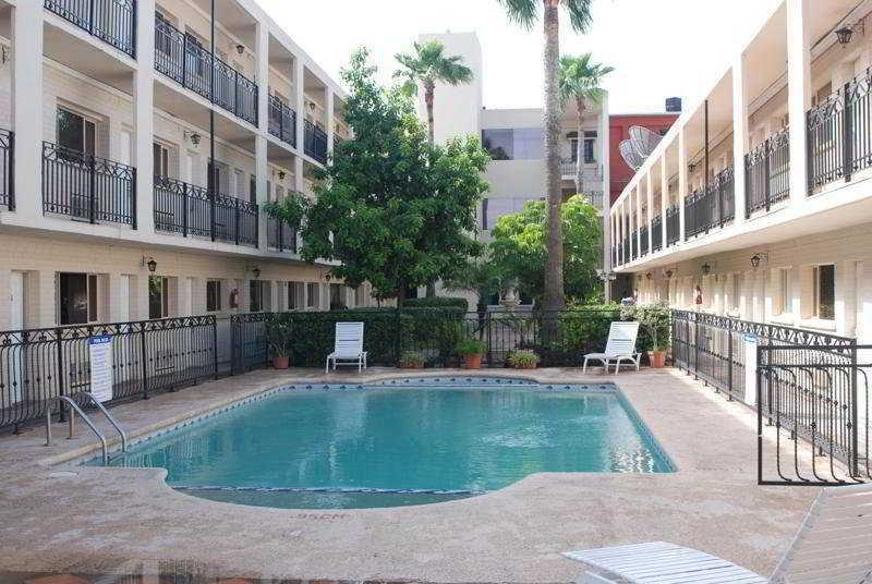 Hotel El Camino Inn & Suites Reynosa Buitenkant foto