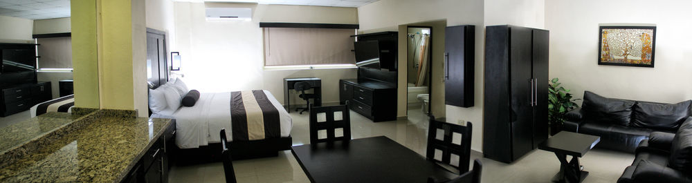 Hotel El Camino Inn & Suites Reynosa Buitenkant foto
